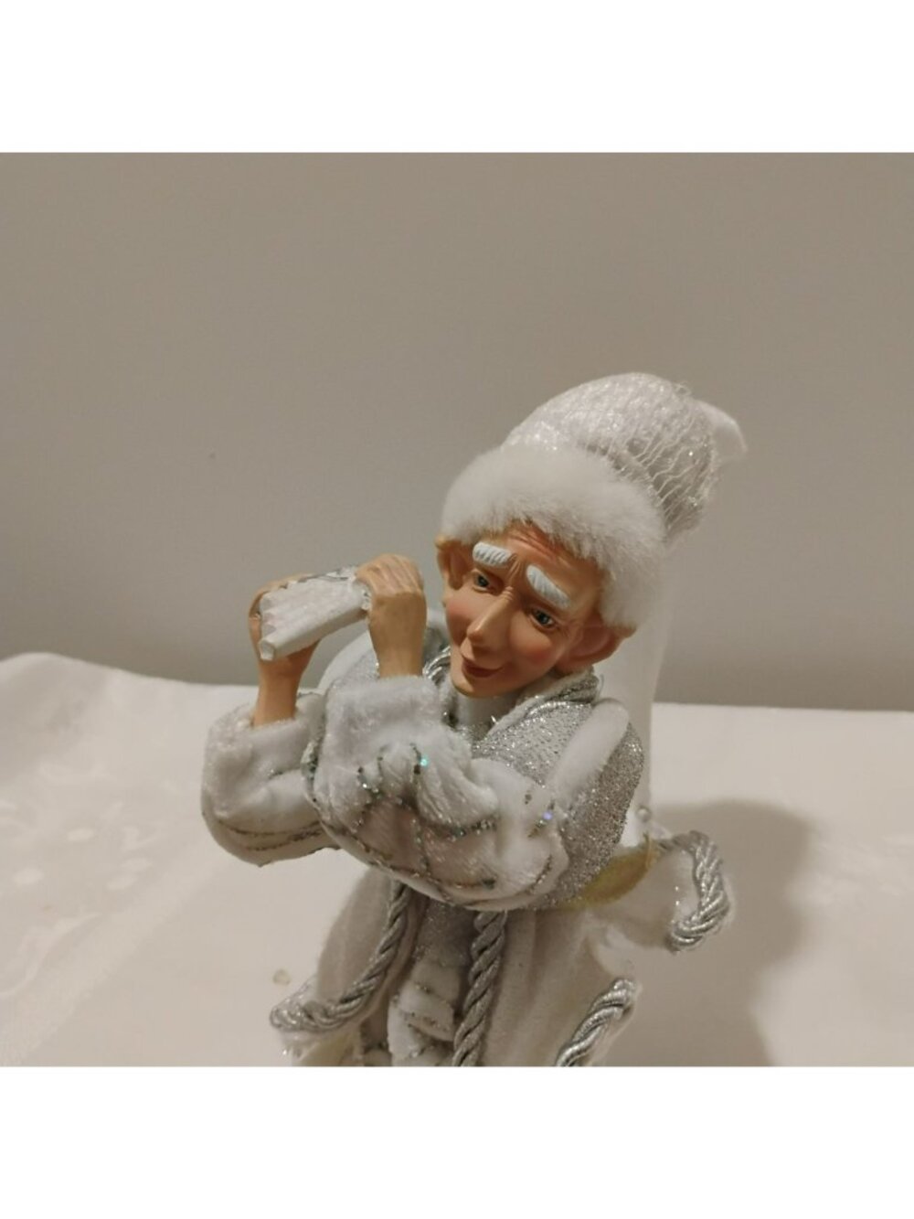 Vintage Posable Elf Figurine Silver White Crystal Jester Shelf Sitter Flute Play - Picture 8 of 9